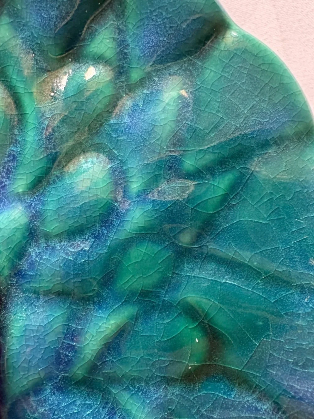 Vintage McCoy Style Peacock Wall Pocket Planter Vase Blue Teal Glaze USA MCMBeau